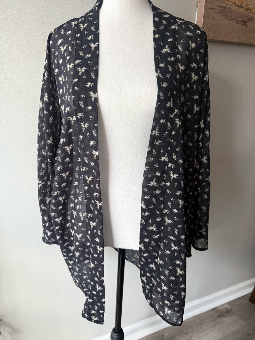 Wonderly Floral Printed Boho Kimono Size Small Very Good Condition